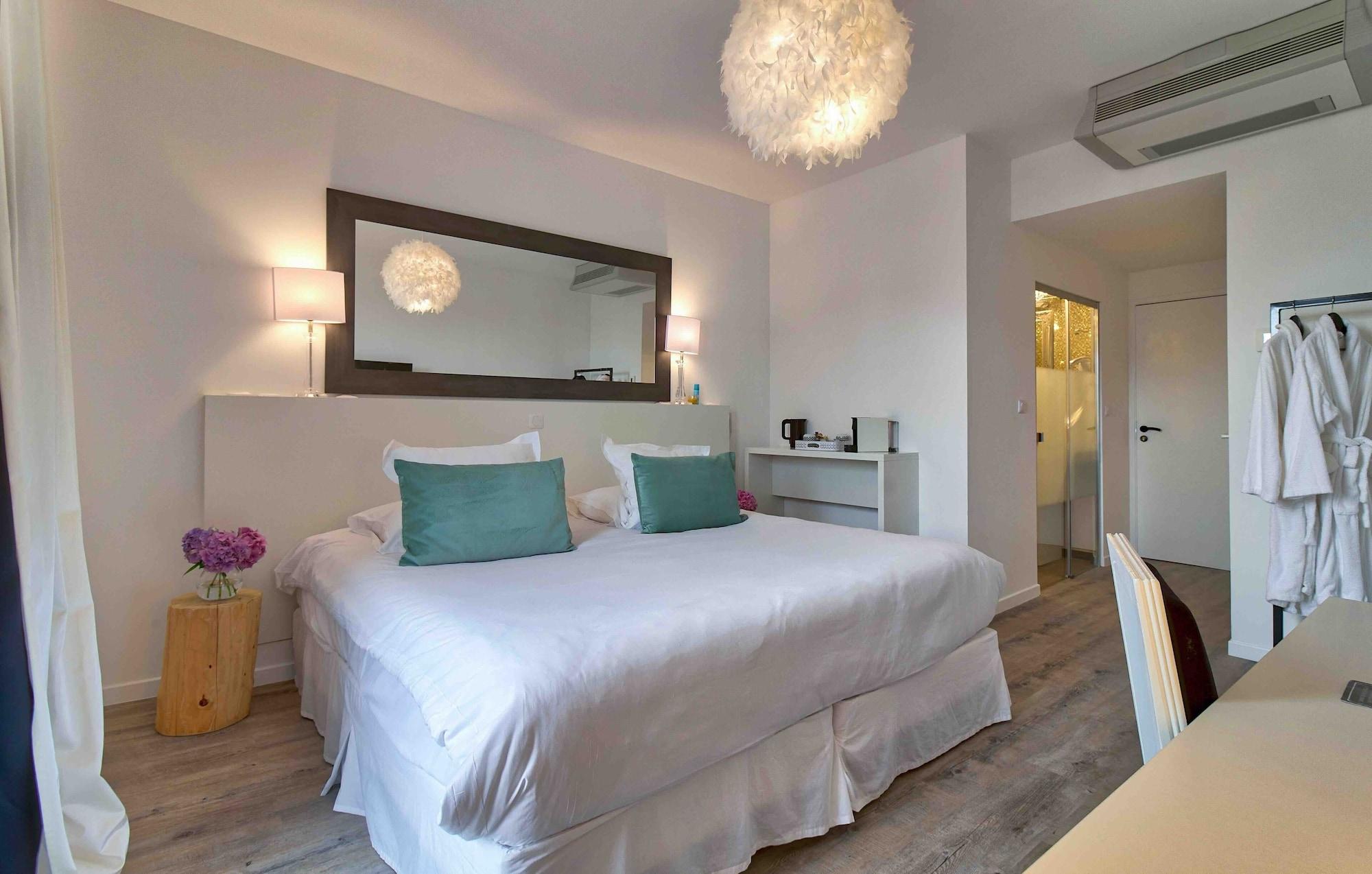 Hotel Belfry & By Ligne St Barth Lourdes